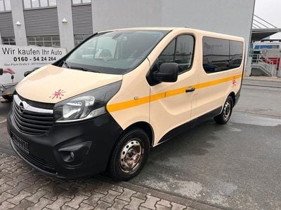 Second-hand Opel Vivaro 125 CP (91 kW) 2017 Galben Monovolum