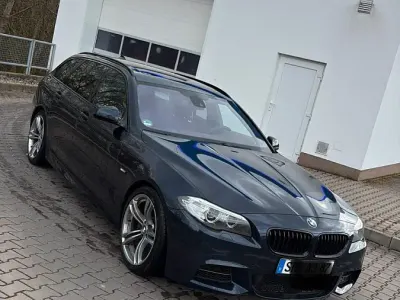 Gebraucht BMW 530 258 PS (189 kW) 2011 Blau Kombi