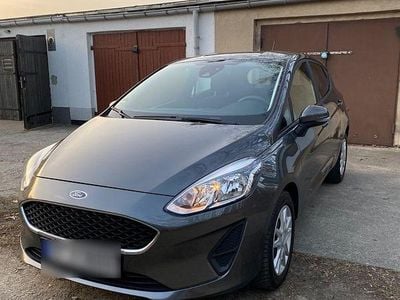 Gebraucht Ford Fiesta Trend 71 PS (52 kW) 2018 Grau Kleinwagen