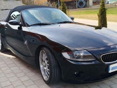 Gebraucht BMW Z4 192 PS (141 kW) 2004 Schwarz Cabrio