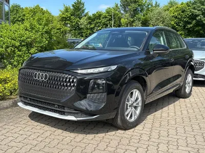 Neu Audi Q3 150 PS (110 kW) 2026 Mythosschwarz metallic SUV