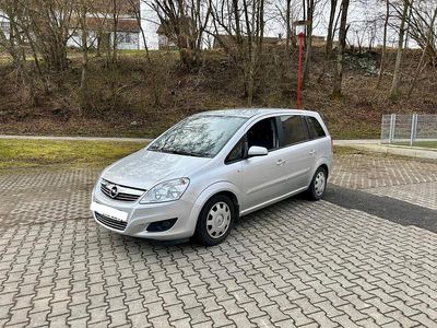 Gebraucht Opel Zafira 116 PS (85 kW) 2008 Silber Van / Kleinbus