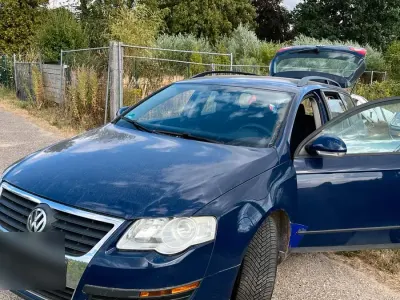 Gebraucht VW Passat 105 PS (77 kW) 2005 Blau Kombi