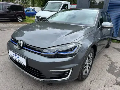Gebraucht VW e-Golf 100 kW (136 PS) 2020 Grau Kleinwagen