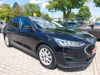 Gebraucht Ford Focus Cool & Connect 125 PS (91 kW) 2022 Schwarz Limousine