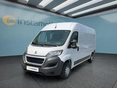 Gebraucht Peugeot Boxer 140 PS (102 kW) 2024 Weiß Van