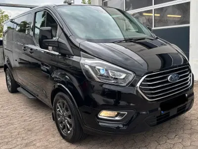 Gebraucht Ford Transit Custom 179 PS (131 kW) 2018 Schwarz Van / Kleinbus
