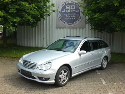 Gebraucht Mercedes C200 Sport Edition 122 PS (89 kW) 2007 Silber Kombi