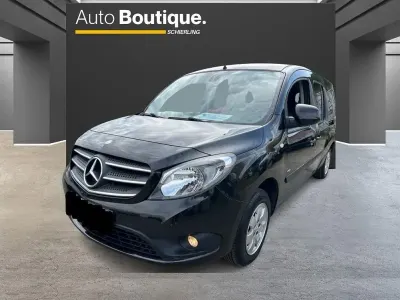 Używany Mercedes Citan 111 Edition 110 KM (80 kW) 2015 Czarny Kombi