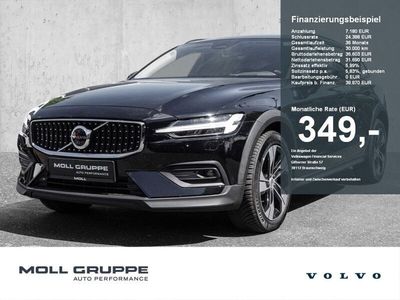 Onyx black / metallic Gebraucht 2023 Volvo V60 CC Plus Kombi | 38.880 € (Fairer Preis)