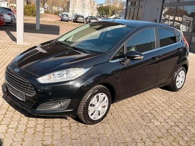 Gebraucht Ford Fiesta 101 PS (74 kW) 2014 Schwarz Kleinwagen