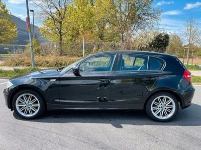 Gebraucht BMW 116 116 PS (85 kW) 2011 Schwarz Kleinwagen