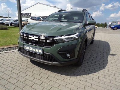 Second-hand Dacia Sandero Expression 91 CP (66 kW) 2025 Verde SUV