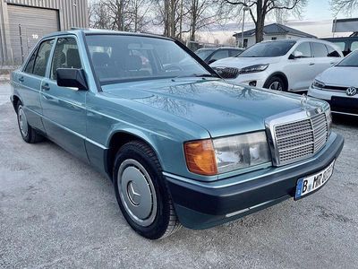 Usata Mercedes 190 109 CV (80 kW) 1993 Verde Berlina