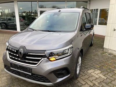 Grau Gebraucht 2025 Renault Kangoo Limousine | 32.995 € (Etwas zu teuer)