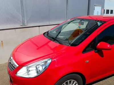 Gebraucht Opel Corsa 60 PS (44 kW) 2009 Rot Kleinwagen