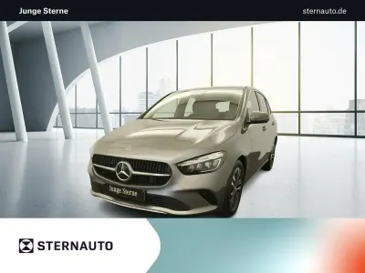 Gebraucht Mercedes B180 Advanced 136 PS (100 kW) 2025 Metalliclack mountaingrau Van / Kleinbus