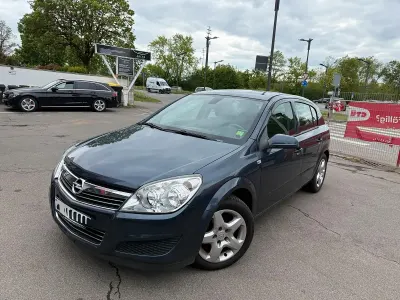 Gebraucht Opel Astra 90 PS (66 kW) 2008 Blau Coupé