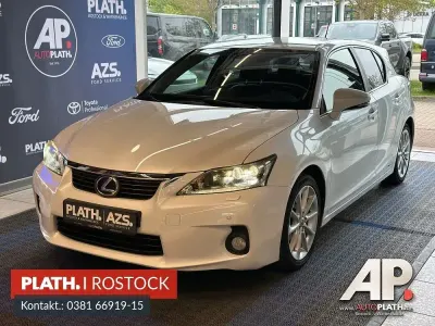 Gebraucht Lexus CT200h 99 PS (72 kW) 2011 Weiß Limousine