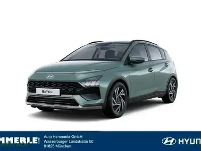 Neu Hyundai Bayon Trend 101 PS (74 kW) 2025 Grün SUV