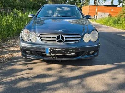 Gebraucht Mercedes CLK200 Elegance 184 PS (135 kW) 2007 Coupé