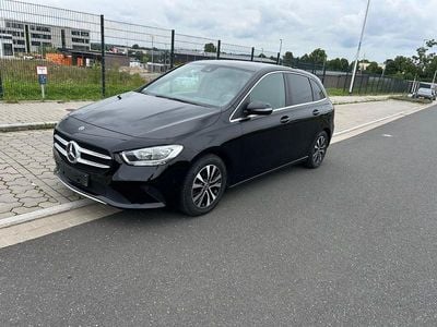Mercedes B180