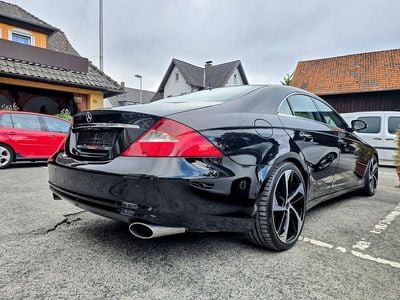 Schwarz Gebraucht 2004 Mercedes CLS500 Coupé | 9.999 € (Etwas zu teuer)
