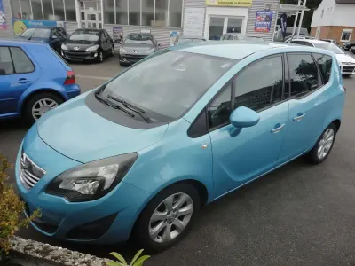 Używany Opel Meriva Innovation 101 KM (74 kW) 2010 Niebieski Minivan