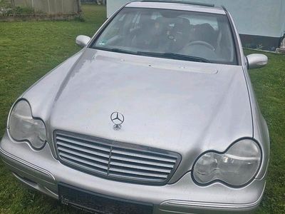 Silber Gebraucht 2003 Mercedes C200 Limousine | 4.100 €