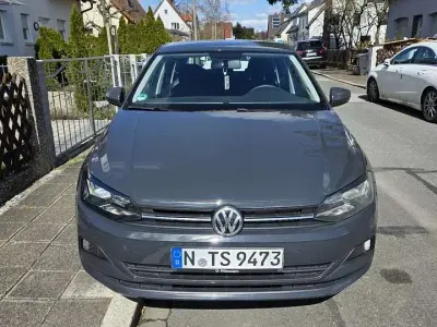 Gebraucht VW Polo Comfortline 80 PS (58 kW) 2019 Grau Kleinwagen