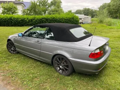 Gebraucht BMW 320 Cabriolet 170 PS (125 kW) 2004 Grau Cabrio