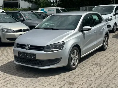 Gebraucht VW Polo Comfortline 90 PS (66 kW) 2010 Silber Kleinwagen