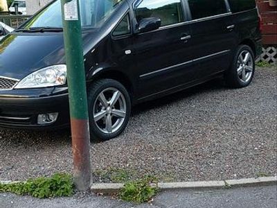 Schwarz Gebraucht 2005 Ford Galaxy Van / Kleinbus | 3.400 € (Teuer)