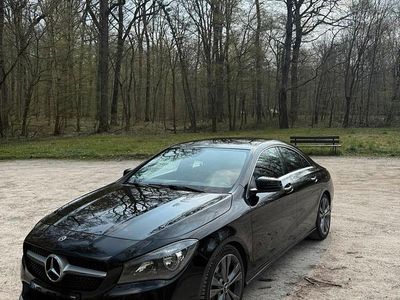 Usata Mercedes CLA200 Style 136 CV (100 kW) 2017 Nero Berlina