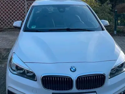 Gebraucht BMW 218 Gran Tourer Luxury Line 136 PS (100 kW) 2018 Weiß Van / Kleinbus