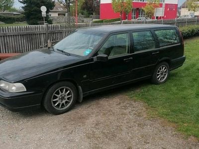 Second-hand Volvo V70 140 CP (102 kW) 1998 Negru Break