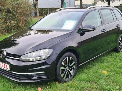 Deep black perleffekt Gebraucht 2019 VW Golf VII IQ Drive Kombi | 12.950 € (Fairer Preis)