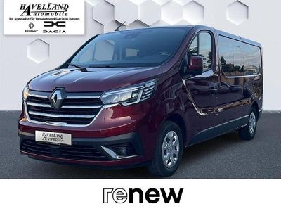 Karminrot Gebraucht 2024 Renault Trafic Life Van / Kleinbus | 36.990 €