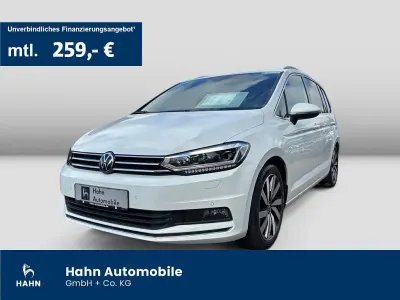 Gebraucht VW Touran Highline 150 PS (110 kW) 2022 Pure white Van / Kleinbus
