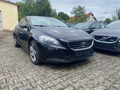 Gebraucht Volvo V40 You! 120 PS (88 kW) 2015 Schwarz Limousine