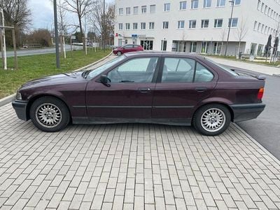 Używany BMW 320 150 KM (110 kW) 1993 Sedan/Limuzyna