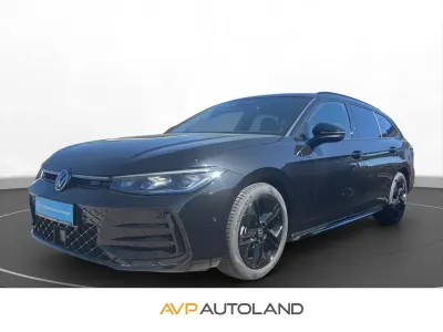 Gebraucht VW Passat R-line 150 PS (110 kW) 2025 Grenadillschwarz Kombi