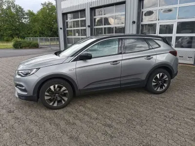 Gebraucht Opel Grandland X Innovation 131 PS (96 kW) 2018 Grau SUV