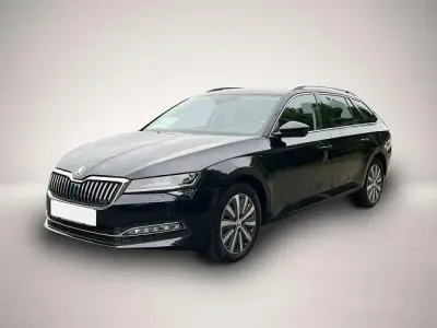 Gebraucht Skoda Superb Style 150 PS (110 kW) 2023 Manufacturer Kombi