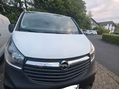 Gebraucht Opel Vivaro 120 PS (88 kW) 2015 Weiß Van / Kleinbus