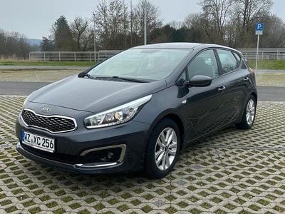 Gebraucht Kia Ceed 101 PS (74 kW) 2017 Schwarz Kleinwagen