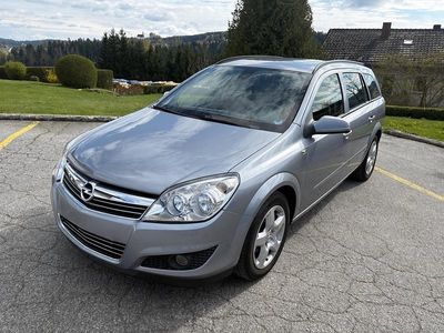 Gebraucht Opel Astra 116 PS (85 kW) 2008 Silber Kombi