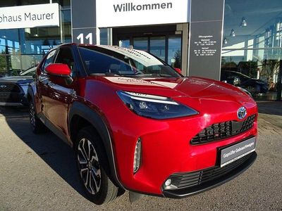 Karminarot metallic Gebraucht 2022 Toyota Yaris Cross Comfort SUV | 22.590 € (Fairer Preis)