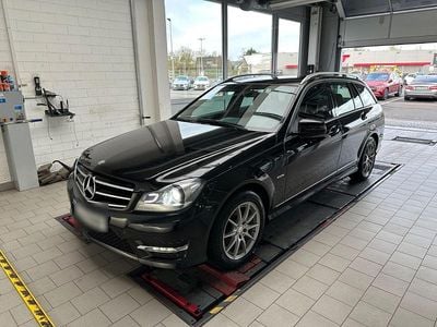 Gebraucht Mercedes C200 Edition 184 PS (135 kW) 2013 Schwarz Kombi