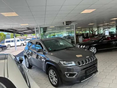 Occasion Jeep Compass Limited 150 ch (110 kW) 2021 Granite crystal SUV
